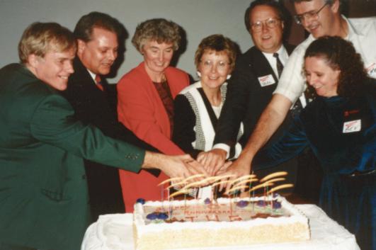  Photo: Former TUG Presidents: (L-R) Léo Lefebvre, Vaughn Dragland, Linda Johnstone, Penny McGann, Neil Andrus, Ken Sadler, and Beverly Russell 